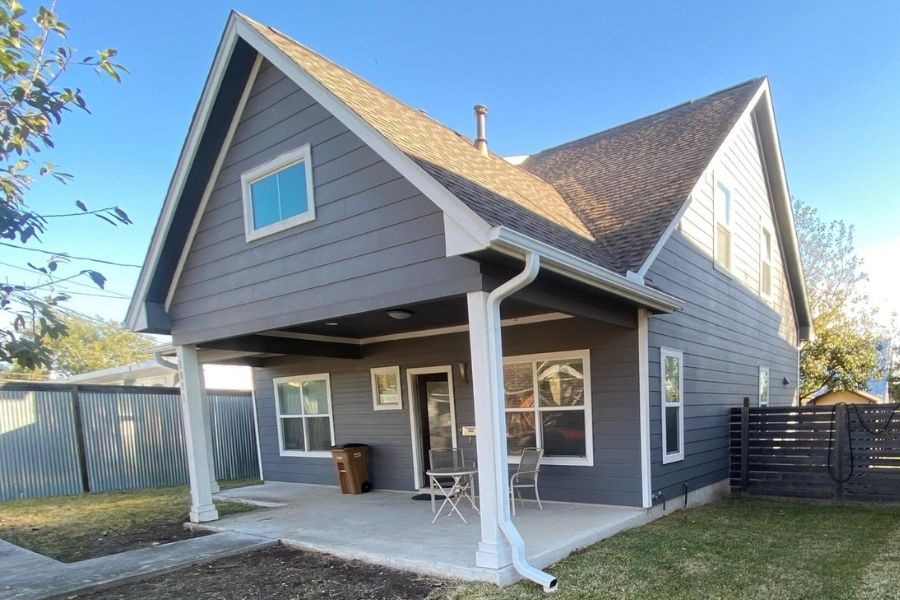 Your Local Gutter Specialists in Mustang Ridge, TX